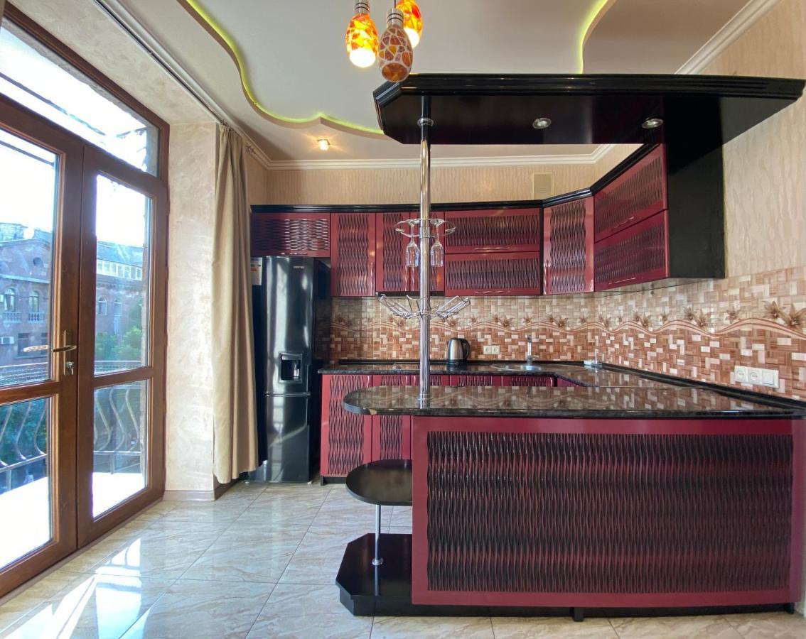 Amiryan Street 1 Bedroom Deluxe Apartment With Balcony Am104 Ereván Exterior foto