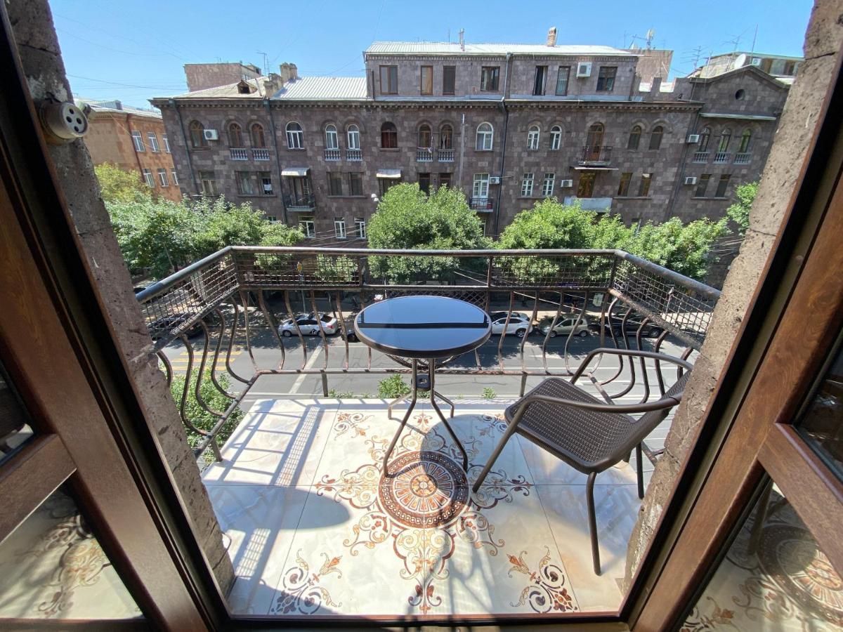 Amiryan Street 1 Bedroom Deluxe Apartment With Balcony Am104 Ereván Exterior foto