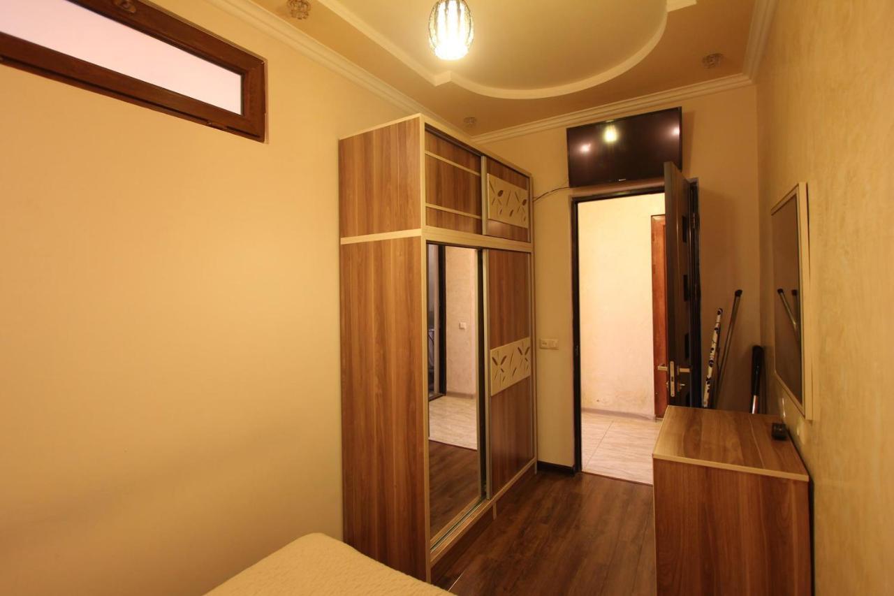 Amiryan Street 1 Bedroom Deluxe Apartment With Balcony Am104 Ereván Exterior foto