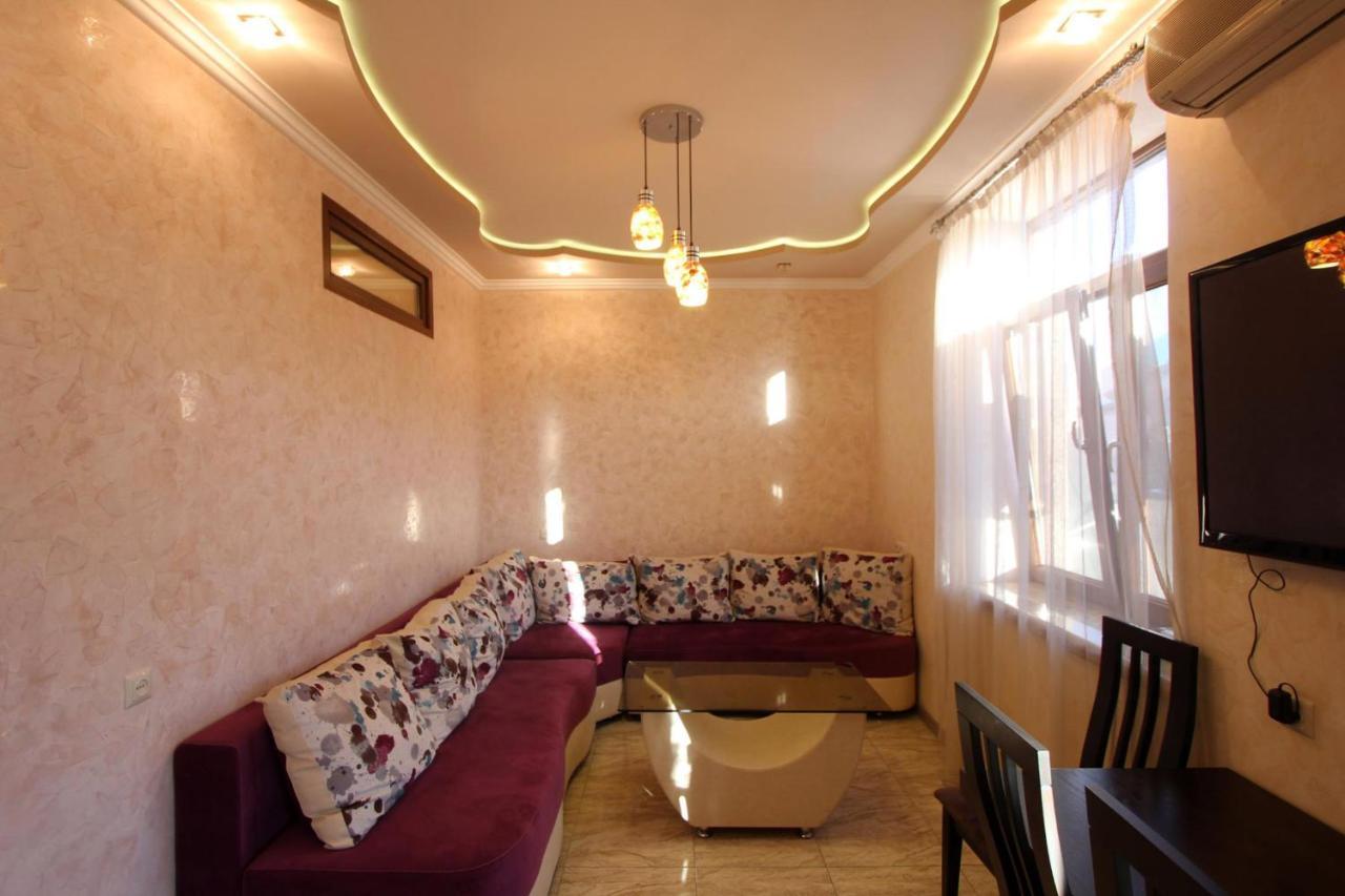 Amiryan Street 1 Bedroom Deluxe Apartment With Balcony Am104 Ereván Exterior foto
