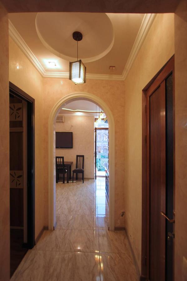 Amiryan Street 1 Bedroom Deluxe Apartment With Balcony Am104 Ereván Exterior foto